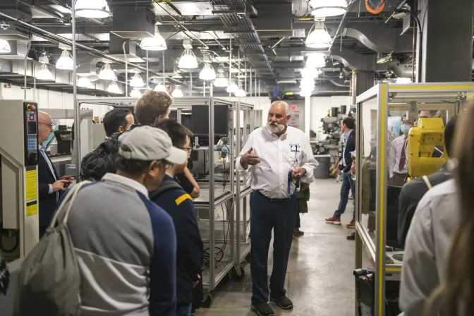 Dale Turner leading a tour